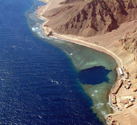 Blue Hole Dahab Egipto Aventura Amazonia.jpg