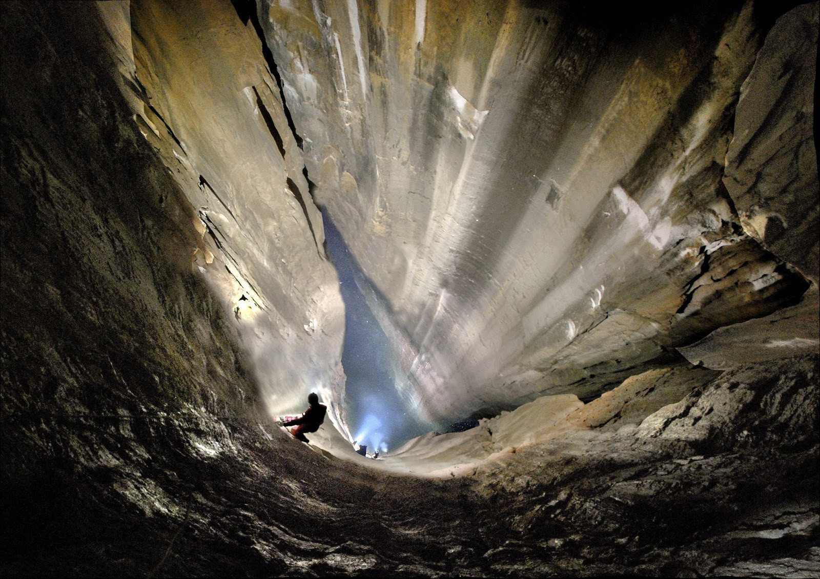 Gran Pozo MTDE Macizo de Porracolina Cantabria Aventura Amazonia5.jpg