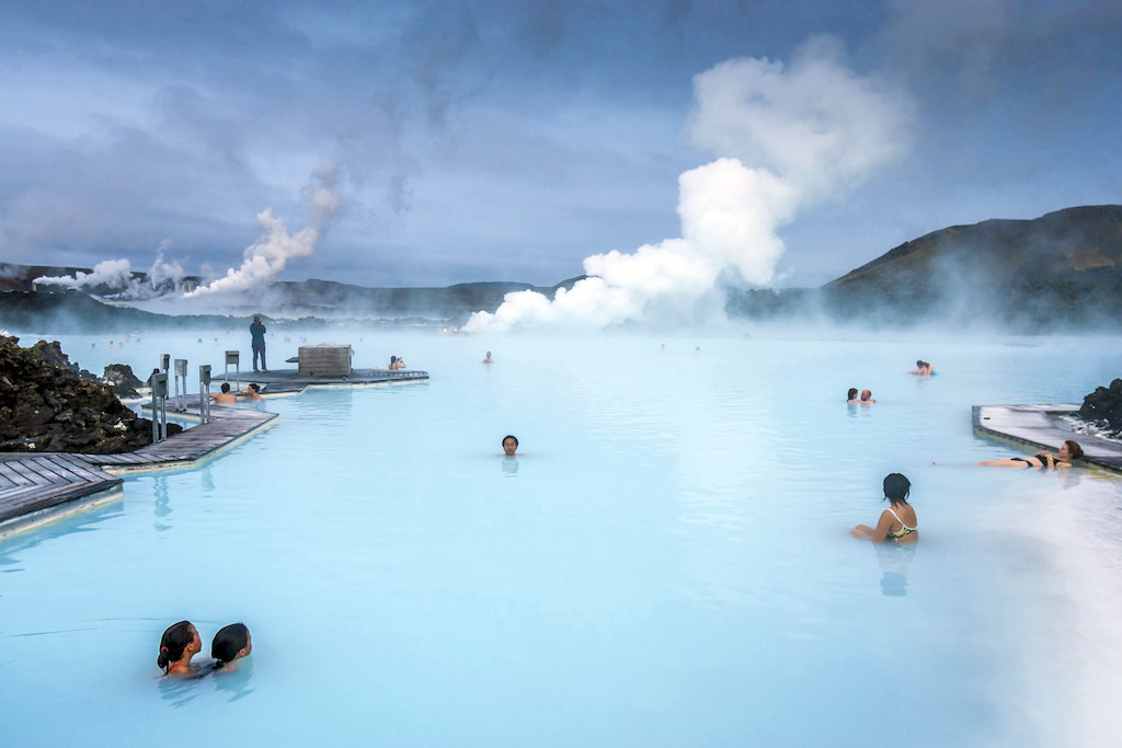 La Laguna Azul (Islandia) Aventura Amazonia.jpg