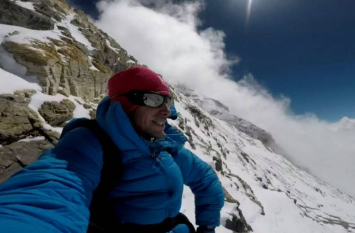 ascenso escalada descenso esquiar correr ultramaratón Everest Kilian Jornet Aventura Amazonia planeta aventura6.png