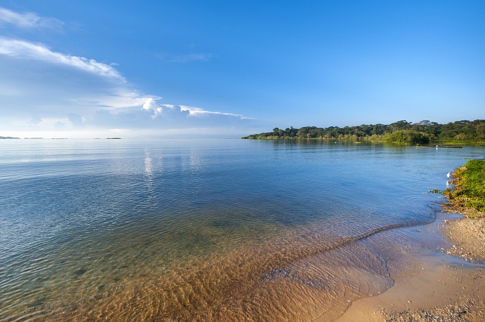 lago victoria aventura amazonia.jpg