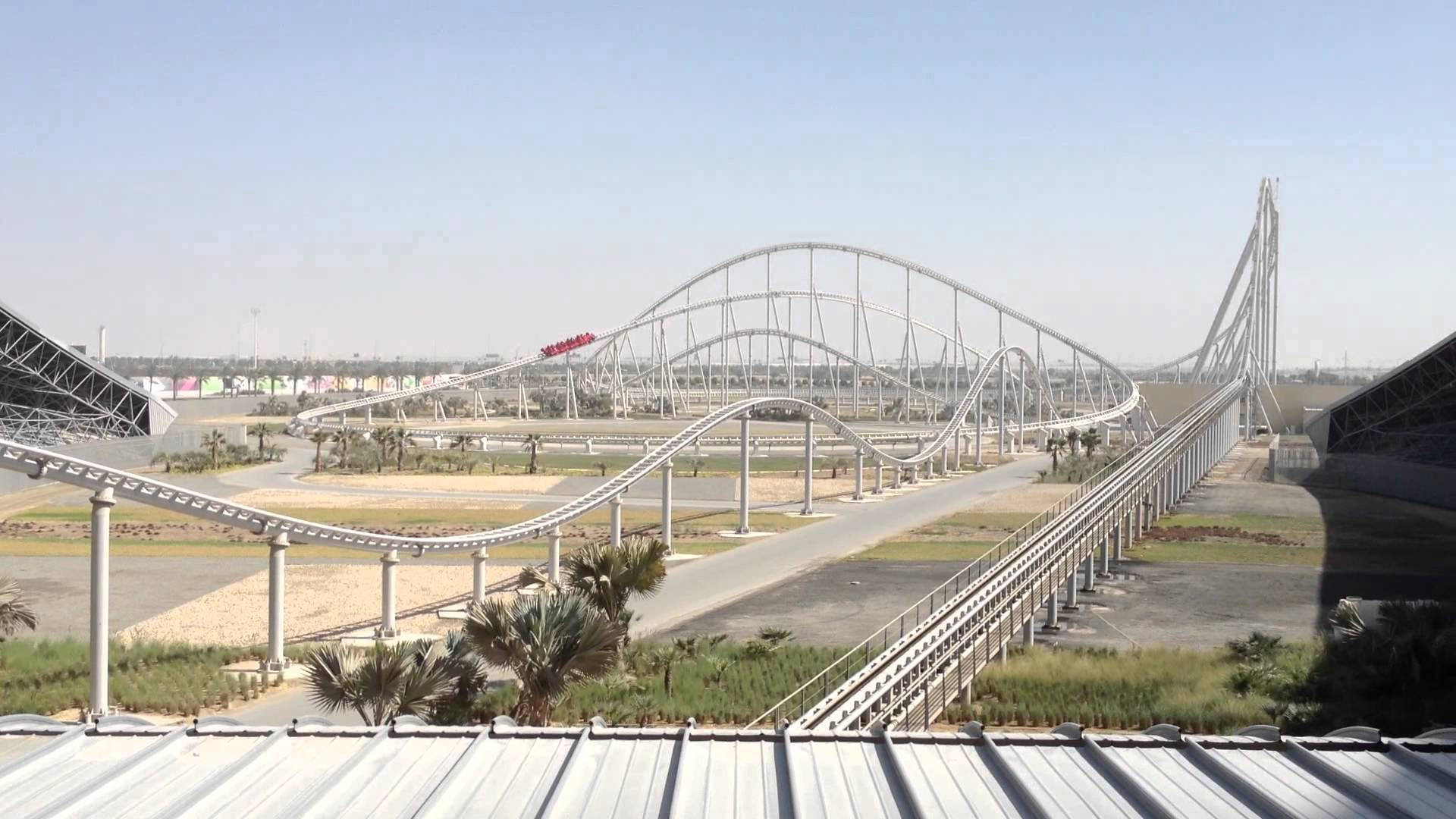 parque de atracciones ferrari abu dhabi montaña rusa aventura amazonia.jpg