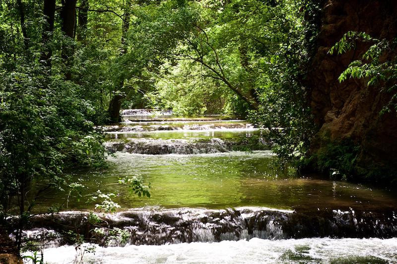 río piedra monasterio de piedra aventura amazonia.jpg