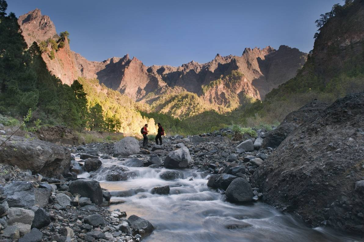 senderismo trekking caldera taburiente la palma Islas Canarias Barranco de las Angustias aventura amazonia2.jpg