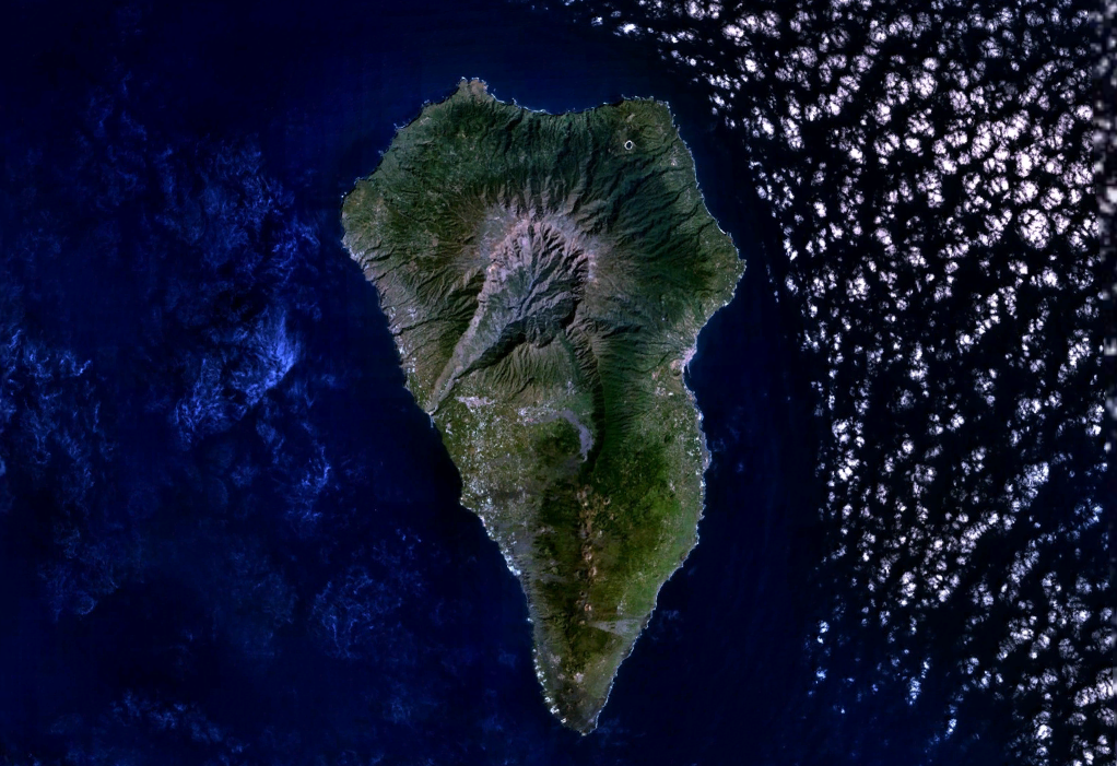 senderismo trekking caldera taburiente la palma canarias aventura amazonia8.png